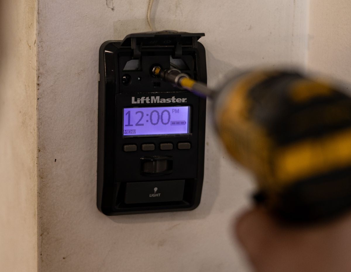LiftMaster Learn Button (3 What It Does & Where It Is)