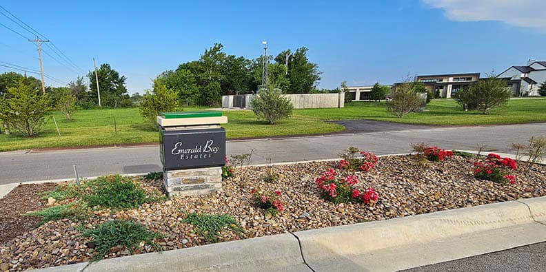 emerald bay estates wichita