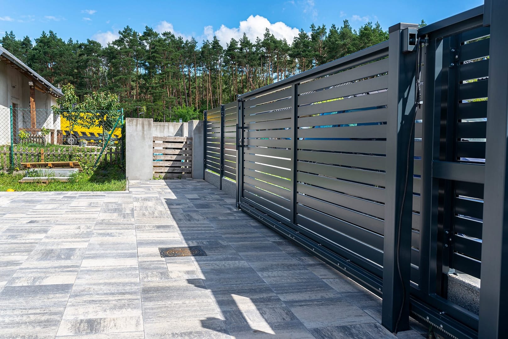 new driveway gate in SE michigan