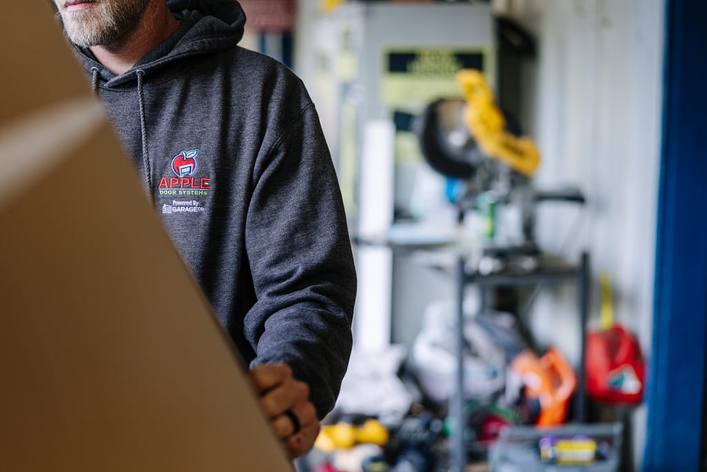 Apple Door assistance